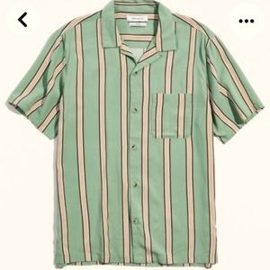 Urban Outfitters Men's Short Sleeve Button Down Striped Shirt